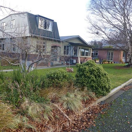 Inglenook Homestay Гор Екстериор снимка