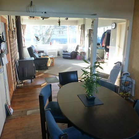 Inglenook Homestay Гор Екстериор снимка