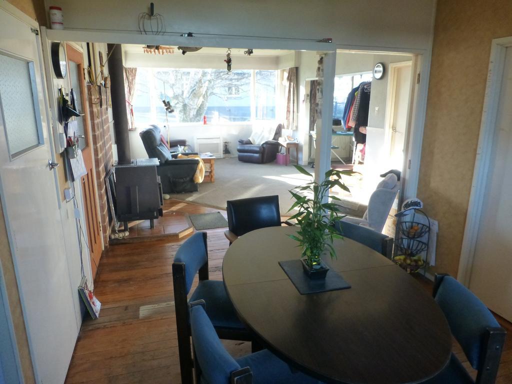 Inglenook Homestay Гор Екстериор снимка