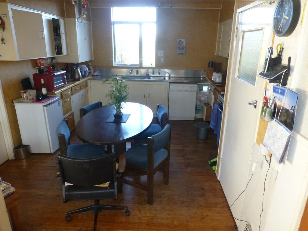 Inglenook Homestay Гор Екстериор снимка